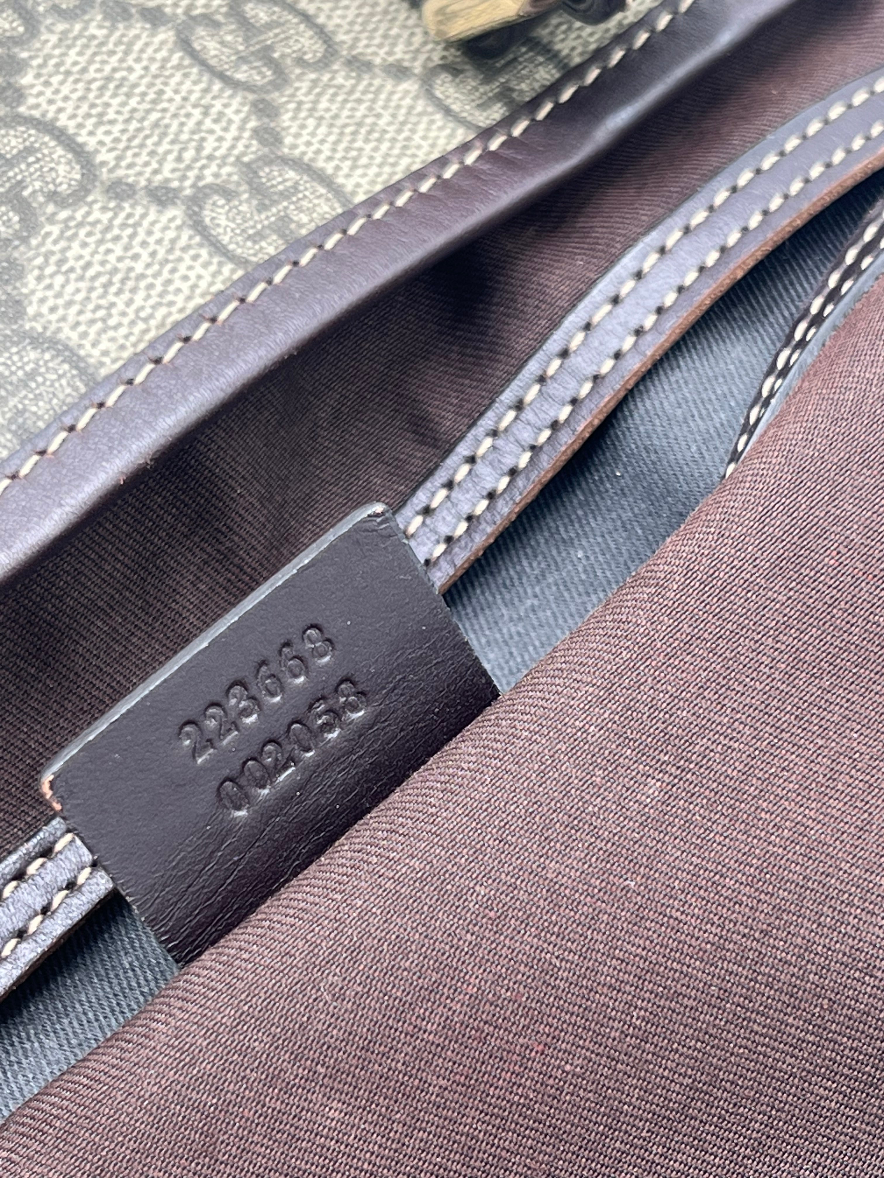 GUCCI SUPREME TOTE BAG