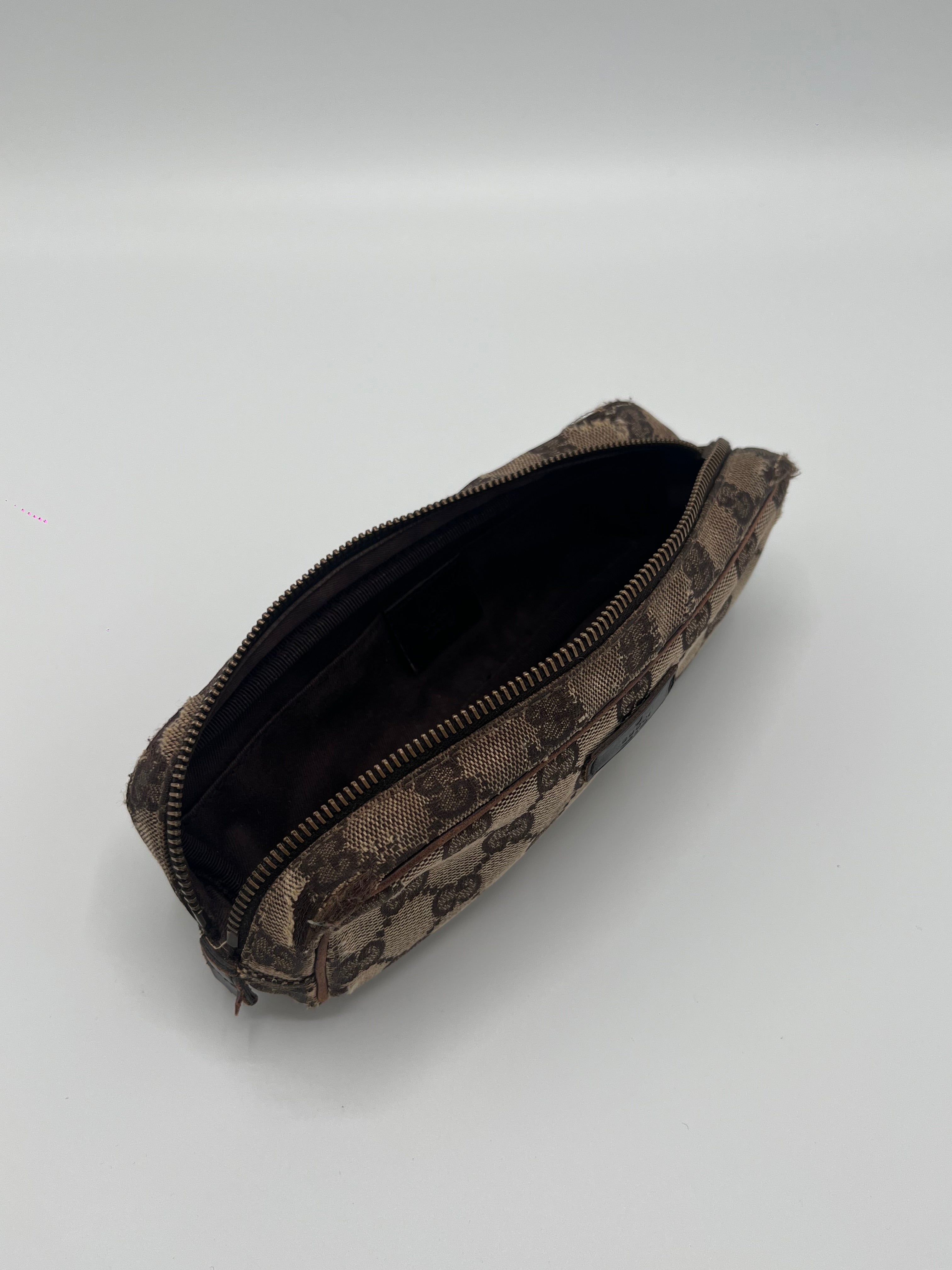 GUCCI GG PENCIL CASE