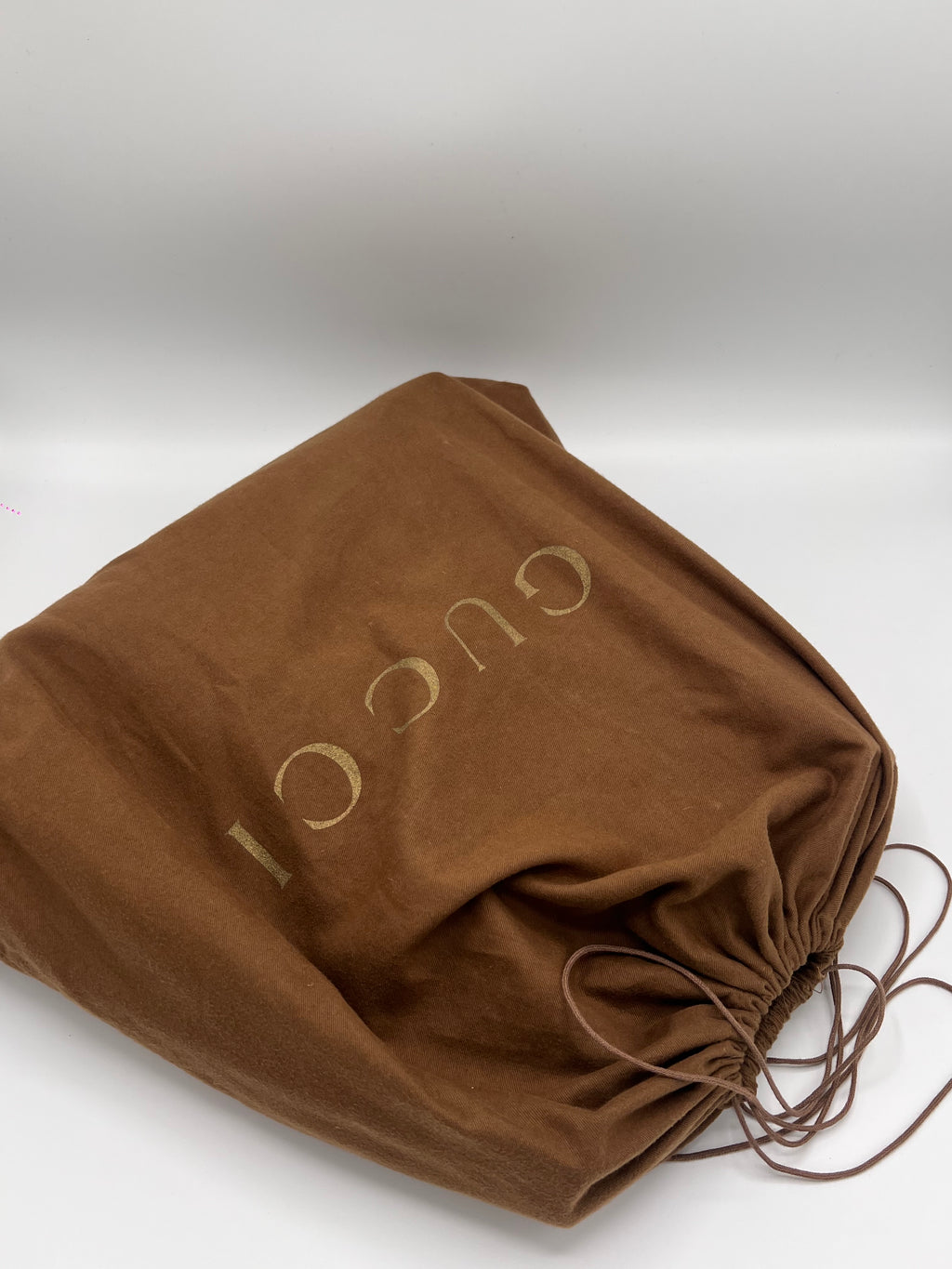 GUCCI SUPREME TOTE BAG