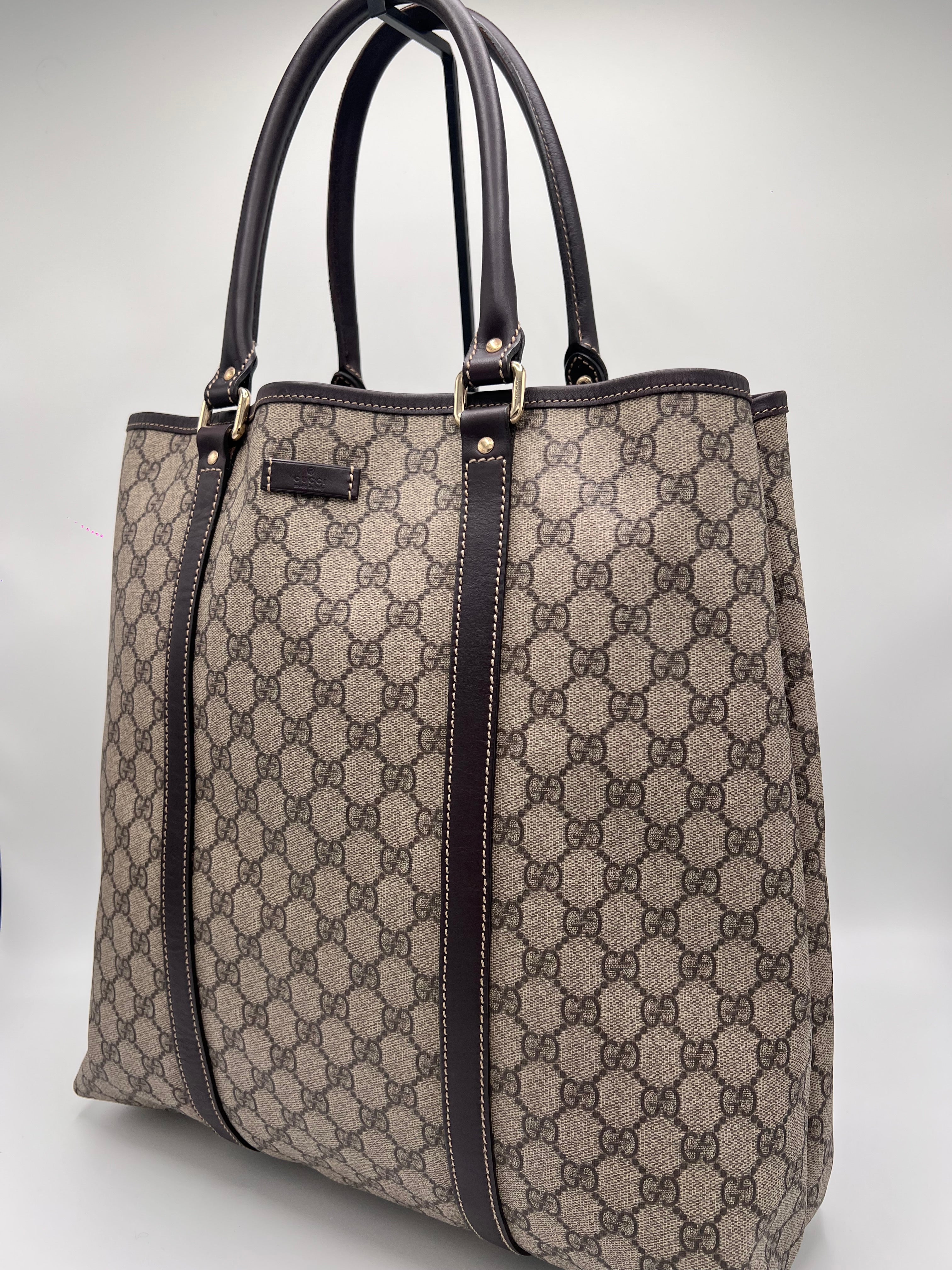 GUCCI SUPREME TOTE BAG