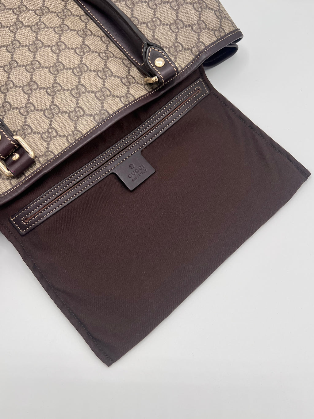 GUCCI SUPREME TOTE BAG