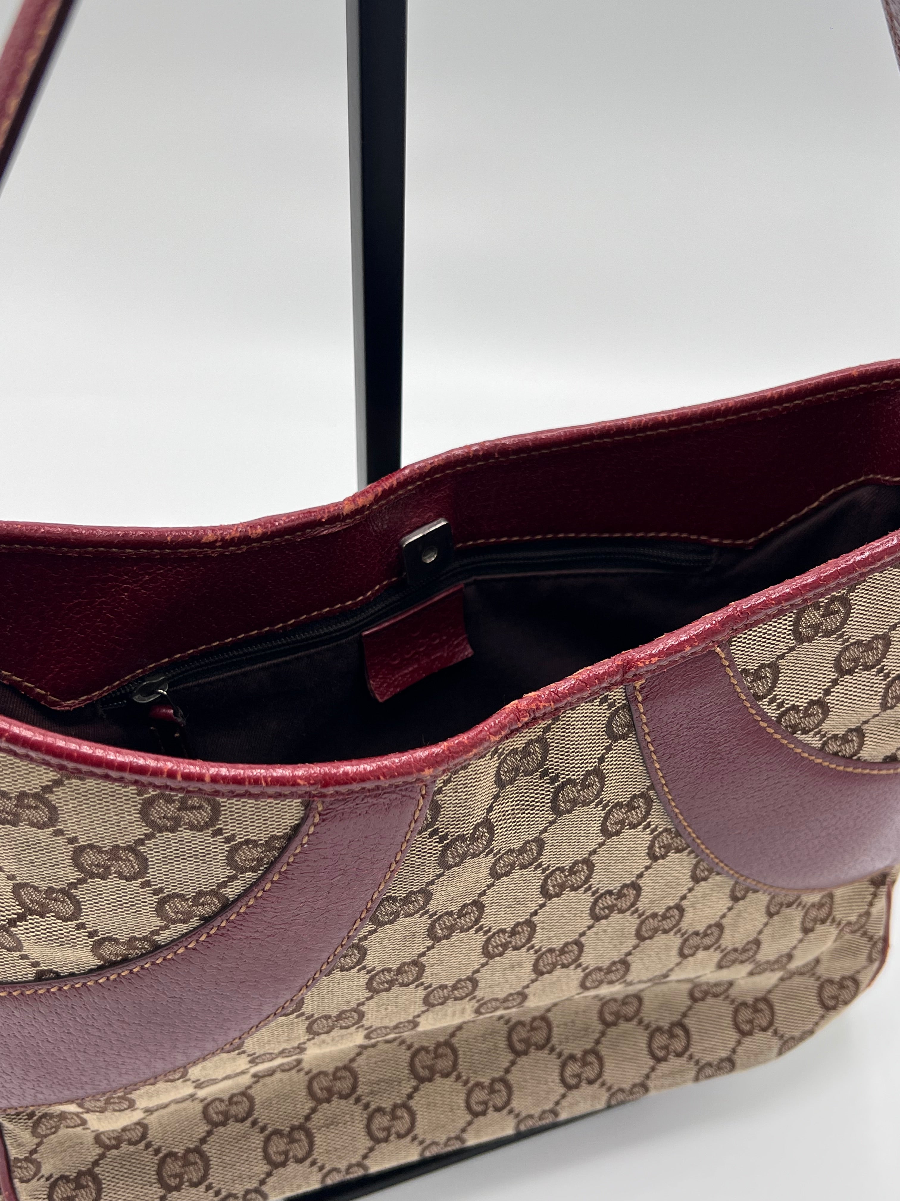Gucci Hobo Handbag Wine Red