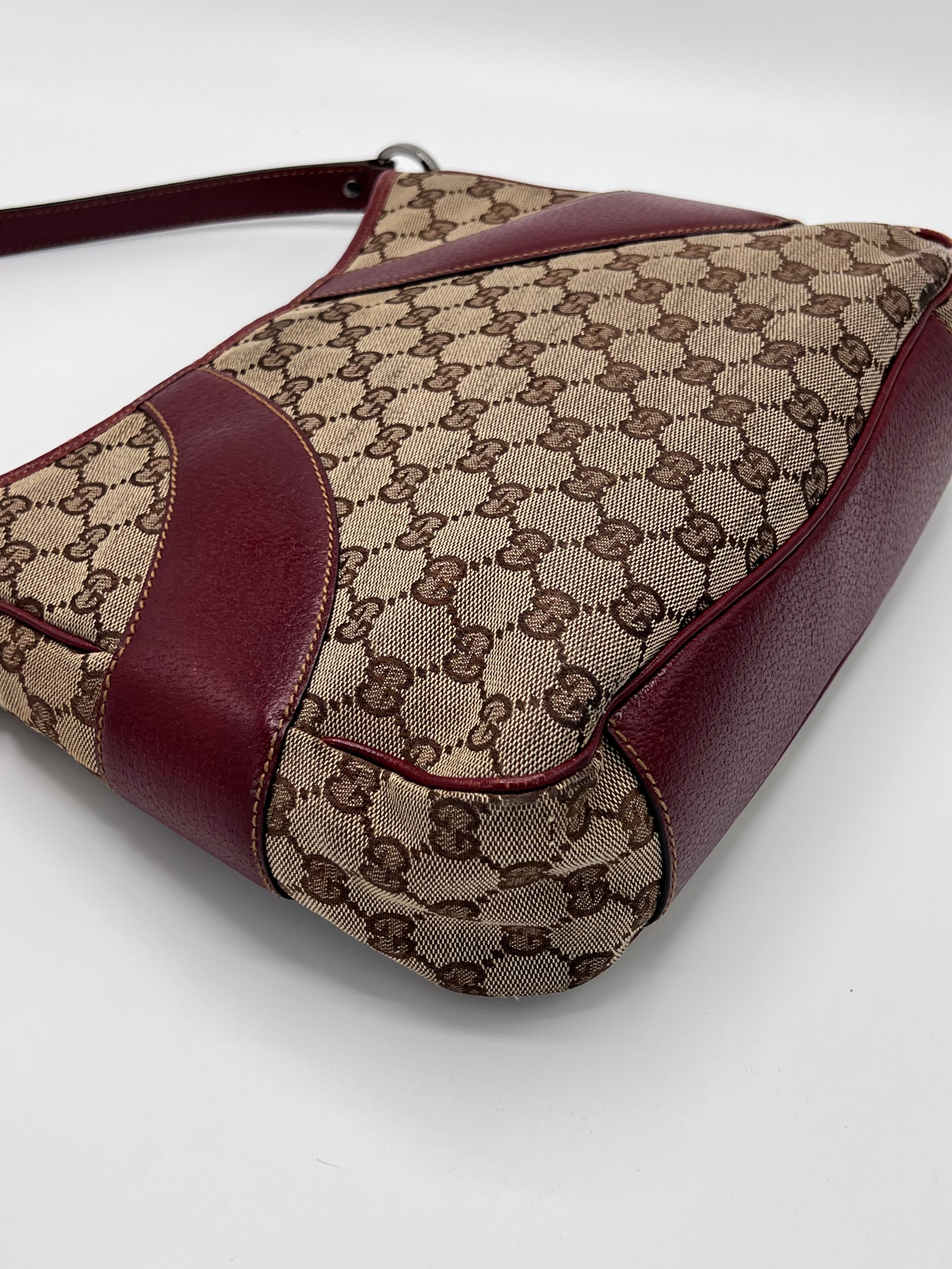 Gucci Hobo Handbag Wine Red