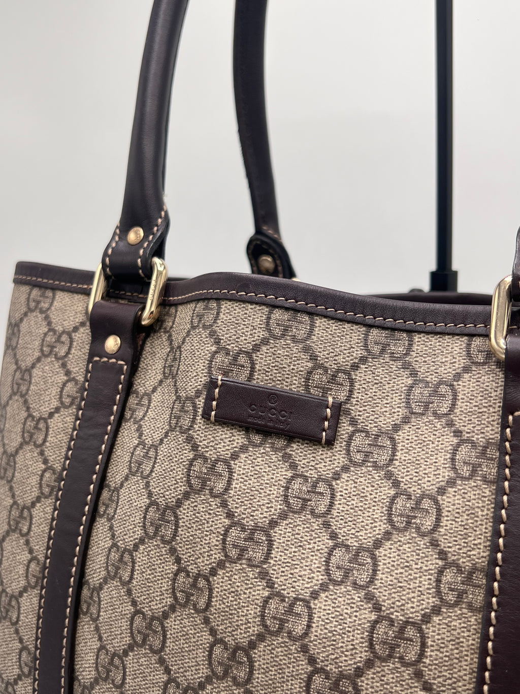 GUCCI SUPREME TOTE BAG