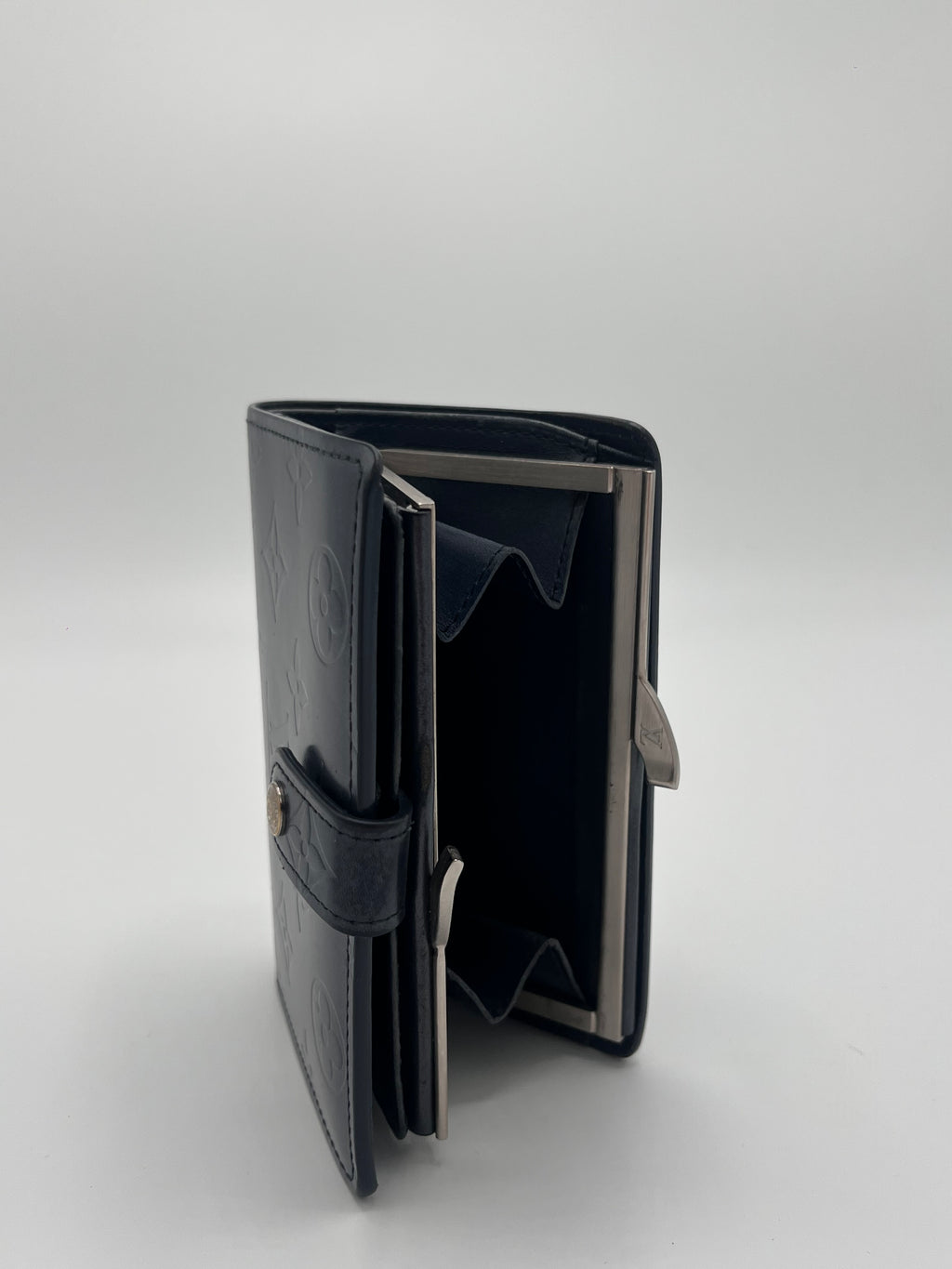 LOUIS VUITON VERNIS FRENCH WALLET