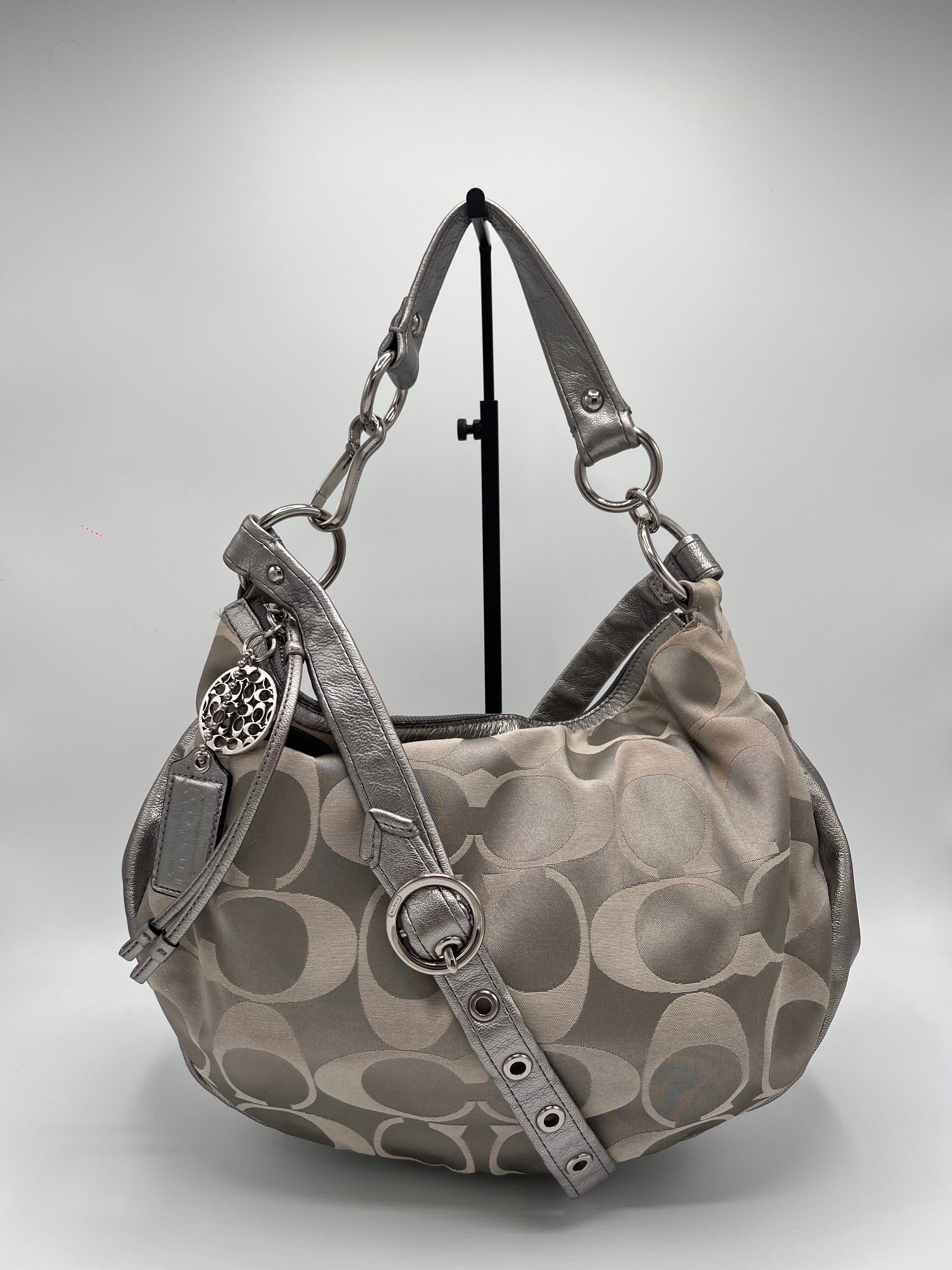 COACH HOBO BAG SILVER