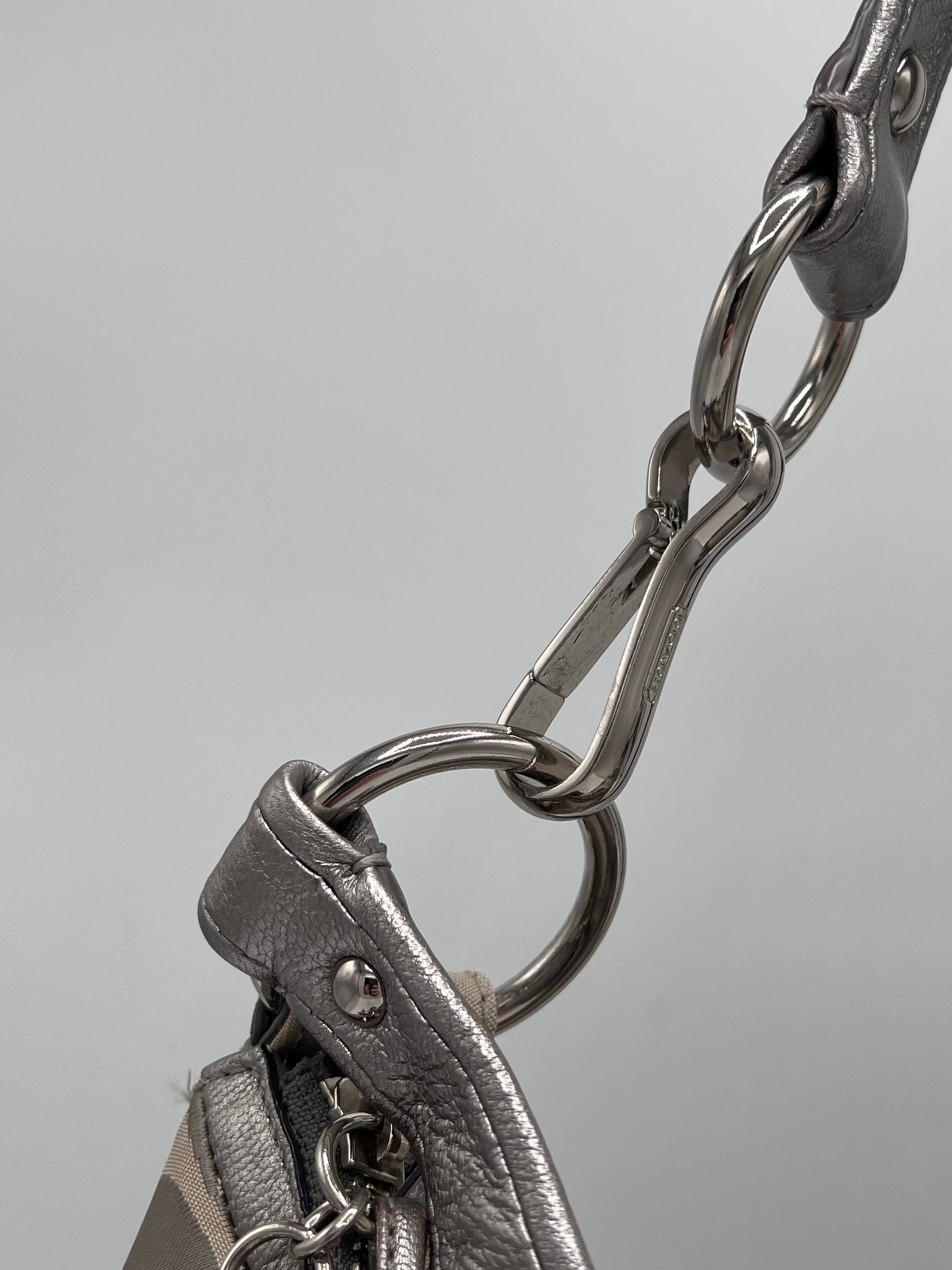 COACH HOBO BAG SILVER