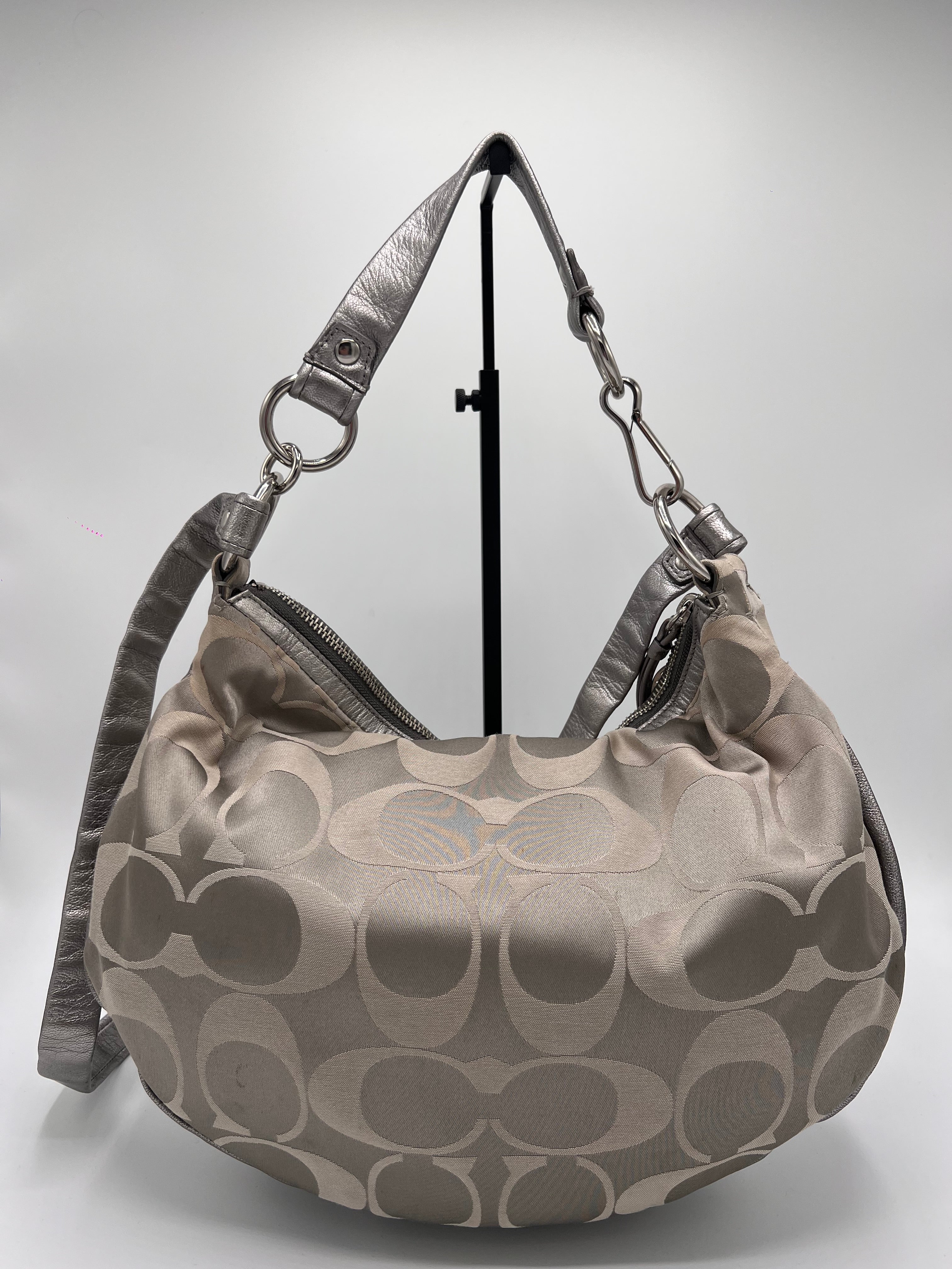 COACH HOBO BAG SILVER