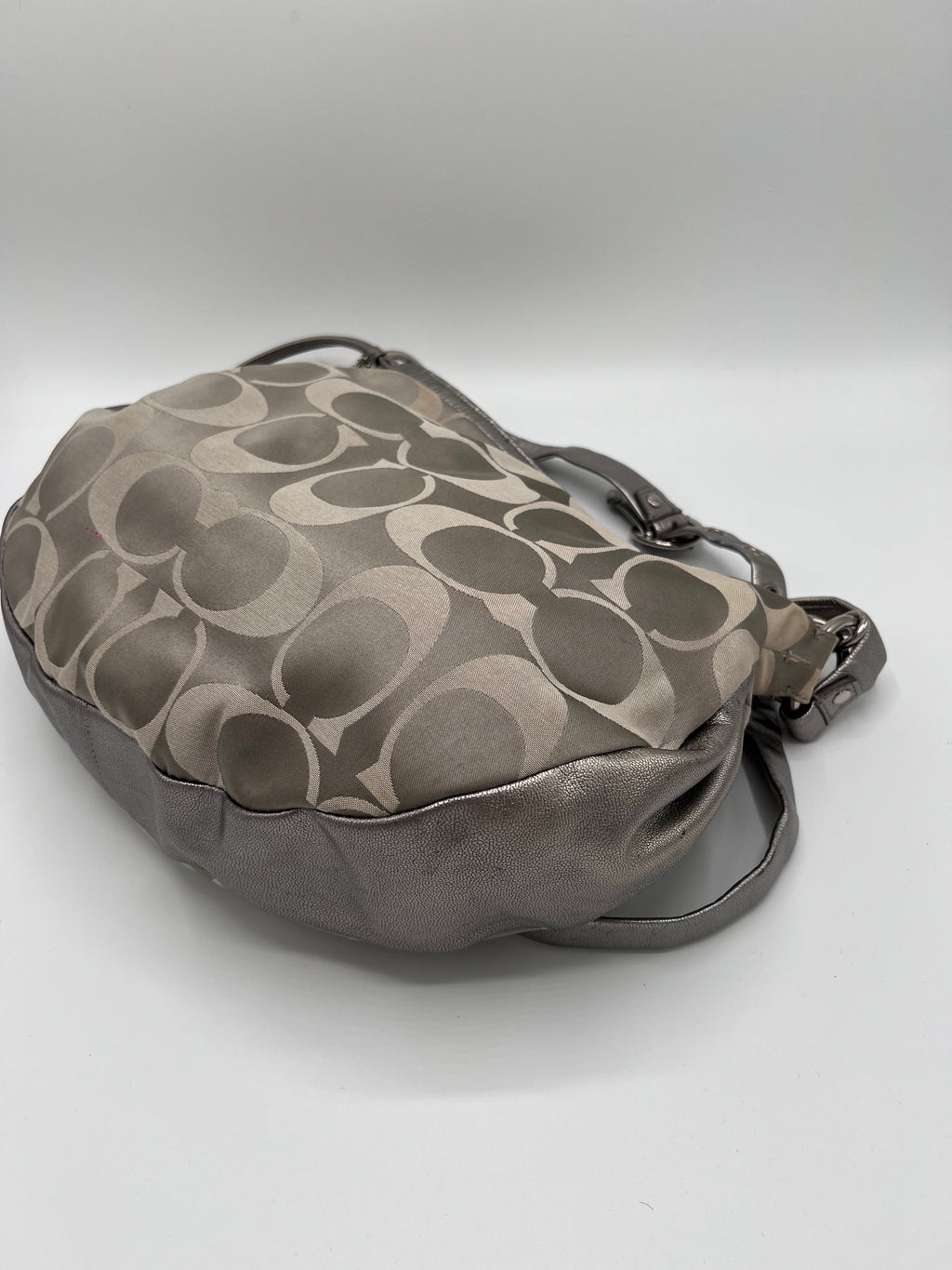 COACH HOBO BAG SILVER