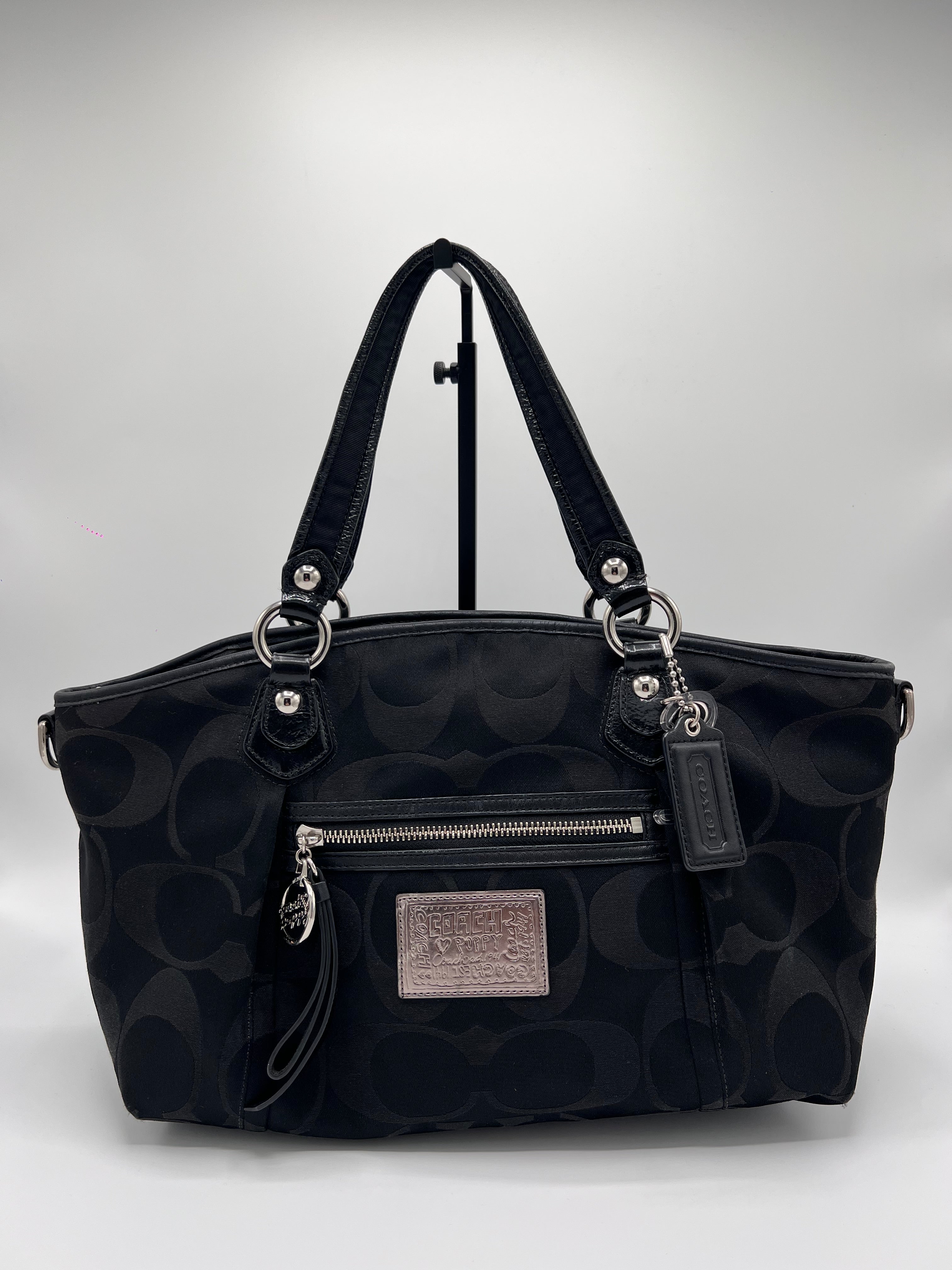 Coach Signature Poppy Shoulderbag – The Garment Atelier