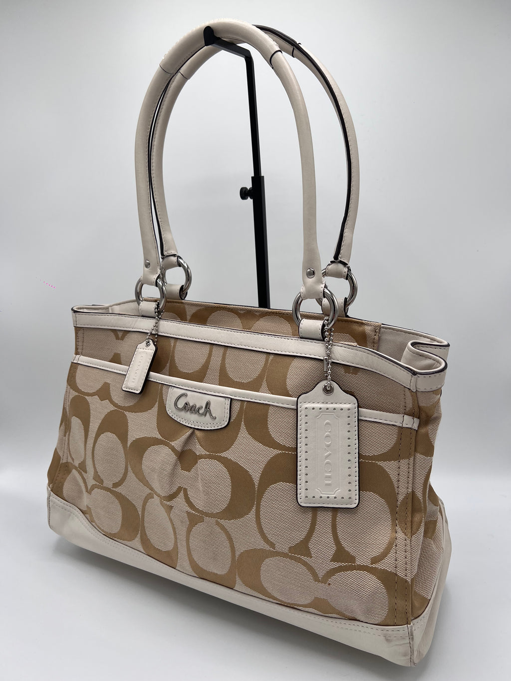 Coach Signature Monogram Shoulderbag
