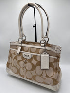 Coach Signature Monogram Shoulderbag
