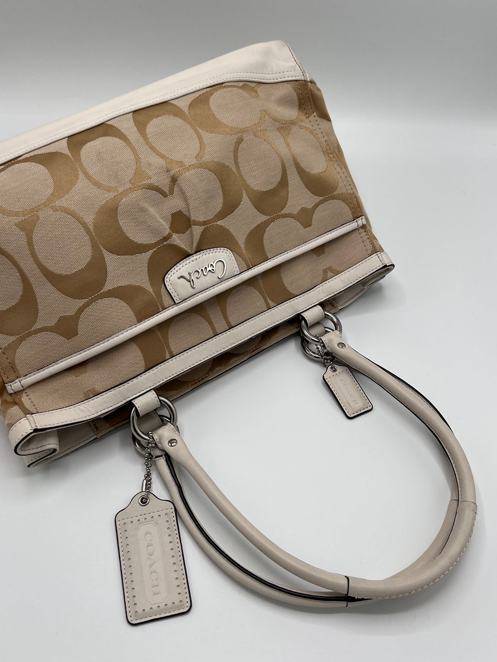 Coach Signature Monogram Shoulderbag