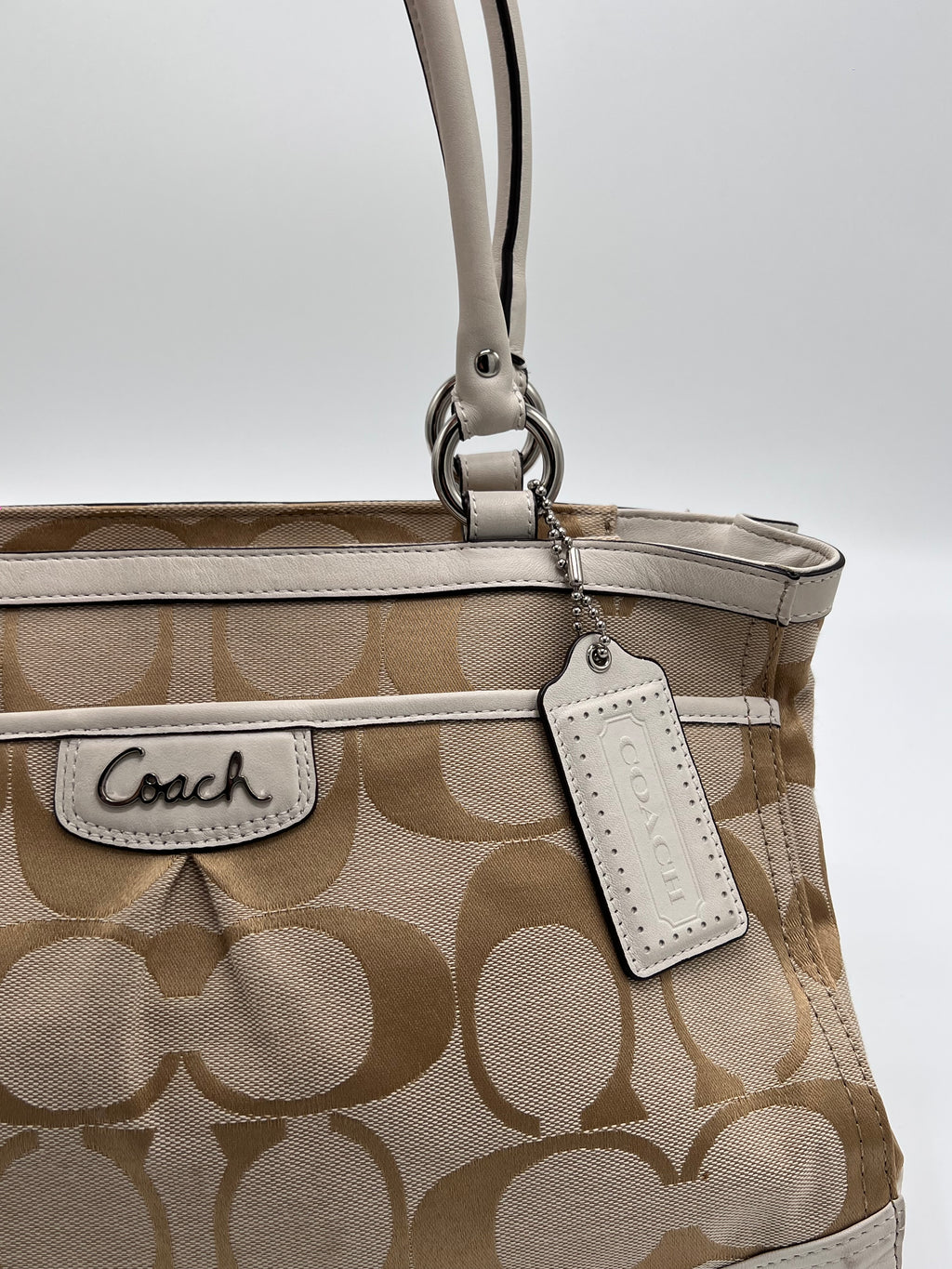 Coach Signature Monogram Shoulderbag