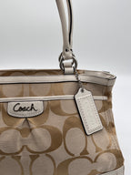 Coach Signature Monogram Shoulderbag