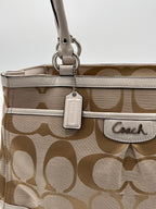 Coach Signature Monogram Shoulderbag