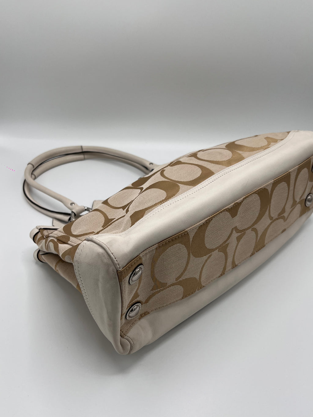 Coach Signature Monogram Shoulderbag