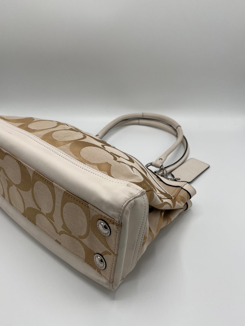 Coach Signature Monogram Shoulderbag