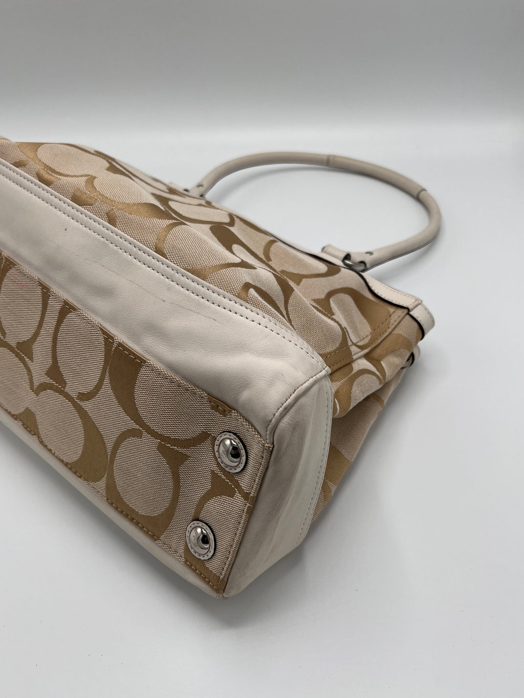 Coach Signature Monogram Shoulderbag