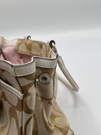 Coach Signature Monogram Shoulderbag